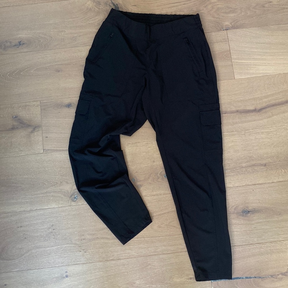 Athleta Cargo, size 6 ankle pant